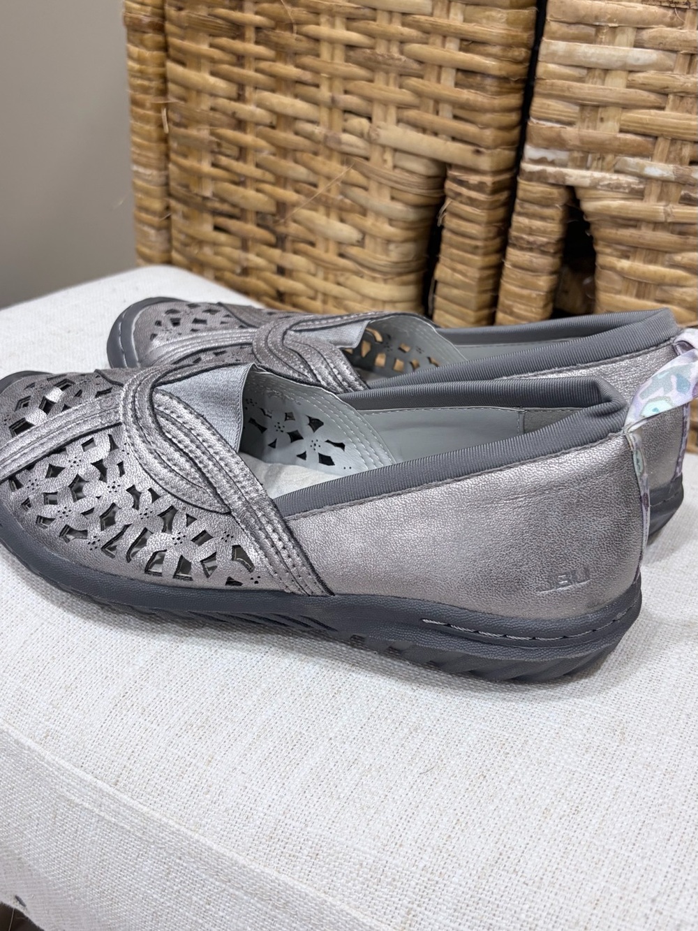 JBU Jambu Metallic Silver Laser-Cut Slip-On Flats Loafer Memory Foam Walking 6.5 - Picture 5 of 11